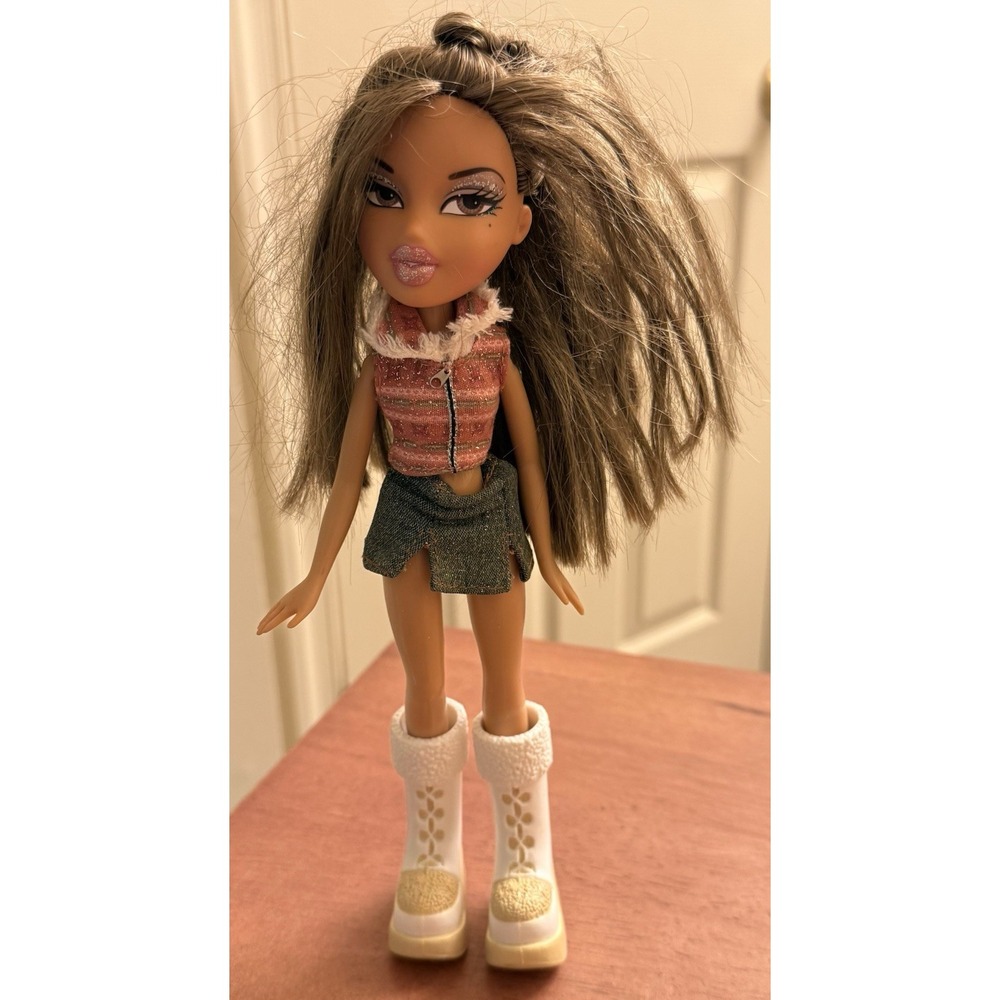 Vintage Bratz Yasmin 20 Year Anniversary Collectible 2001 Doll MGA With Outfit